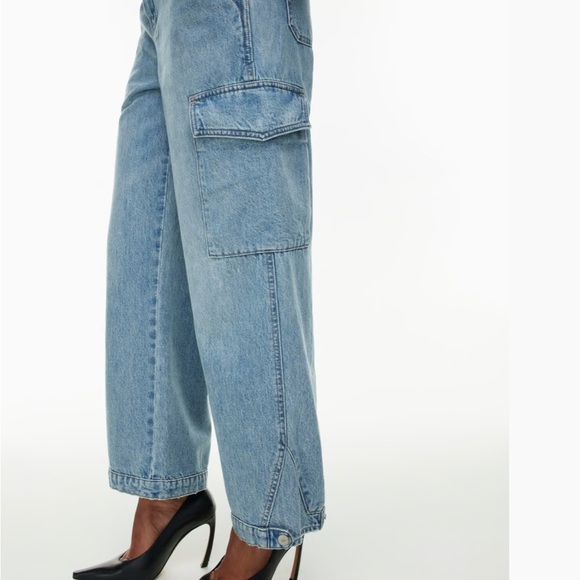 Aritzia denim forum 90’s Denim Jumpsuit Bleu Taboo size small - Picture 3 of 3